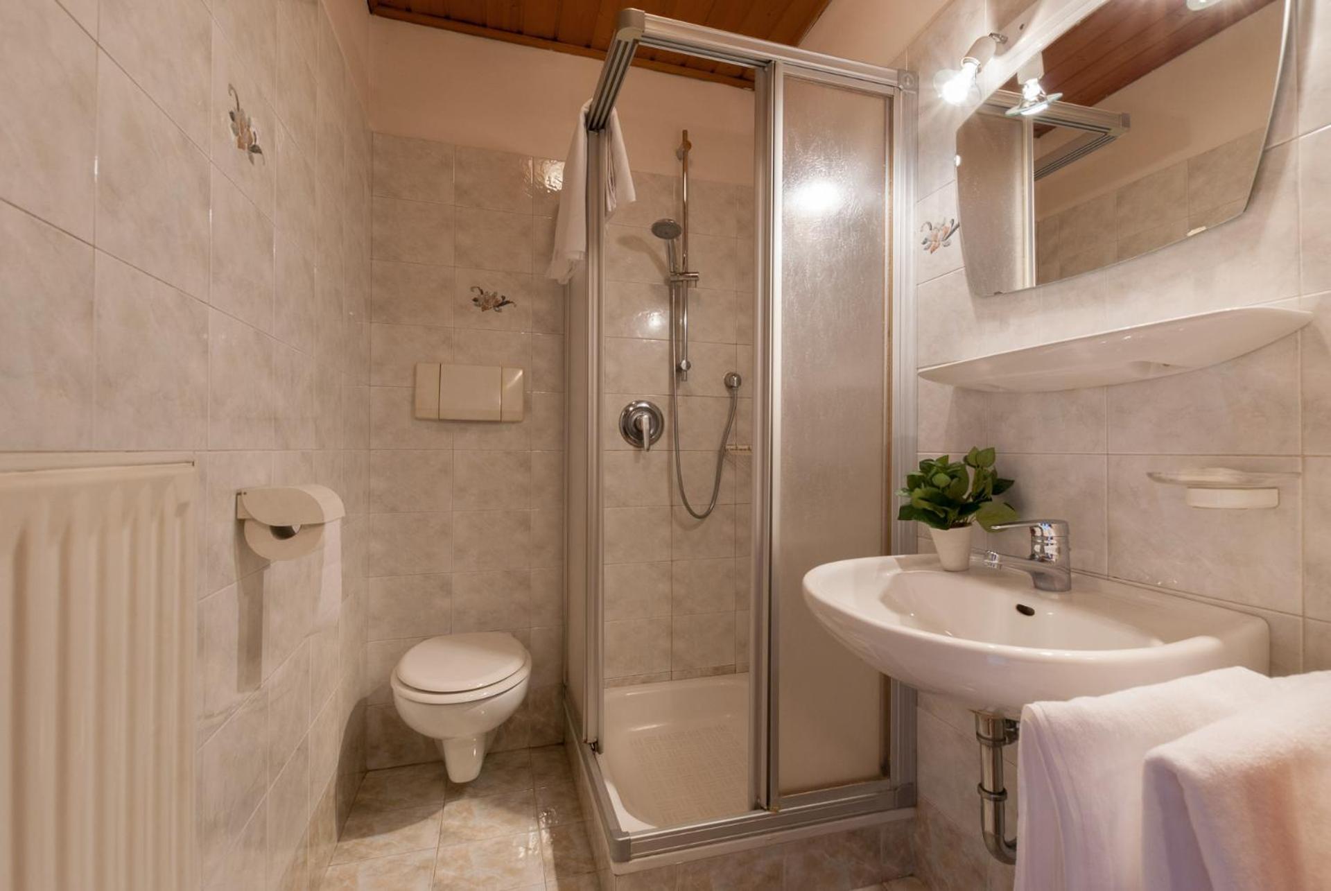 Gasthof Hanni Merano Room photo